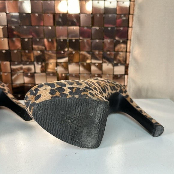 MOSSIMO Tan, Brown, Black Cheetah Print Faux Suede Heels Size 8 - Picture 10 of 10